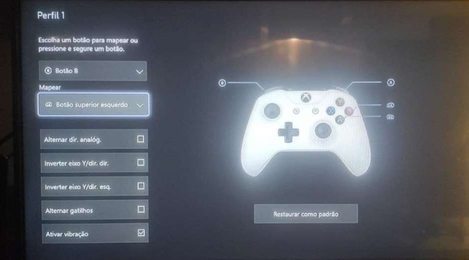 No menu principal do Xbox One, vá para Configurações.
Selecione a opção Sistema e, em seguida, Console info.