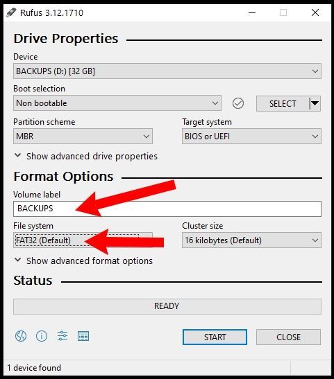 Passo 3: Clique com o botão direito do mouse no dispositivo USB e selecione Formatar.
Passo 4: Certifique-se de selecionar o sistema de arquivos correto (geralmente FAT32) e clique em Iniciar.