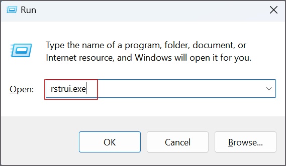 Pressione as teclas Windows + R para abrir a caixa de diálogo Executar
Digite msconfig e clique em OK