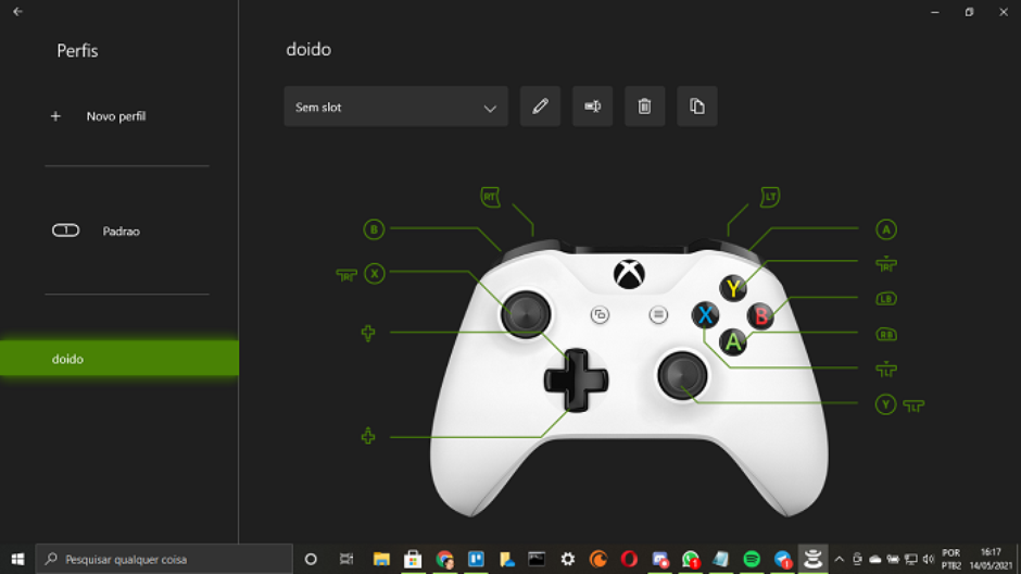 Pressione o botão Xbox no controle para abrir o painel.
Vá para Configurações e selecione Configurações de Sistema.