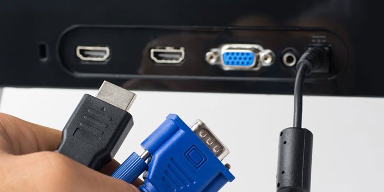 Verifique se o cabo de vídeo está corretamente conectado tanto na parte traseira do computador quanto no monitor.
Certifique-se de que o cabo de vídeo não esteja danificado ou solto.